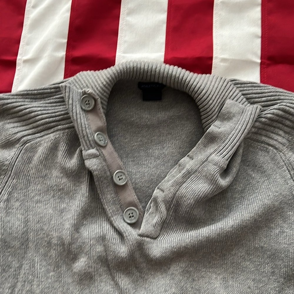 GAP sweater w high collar - Picture 5 of 14